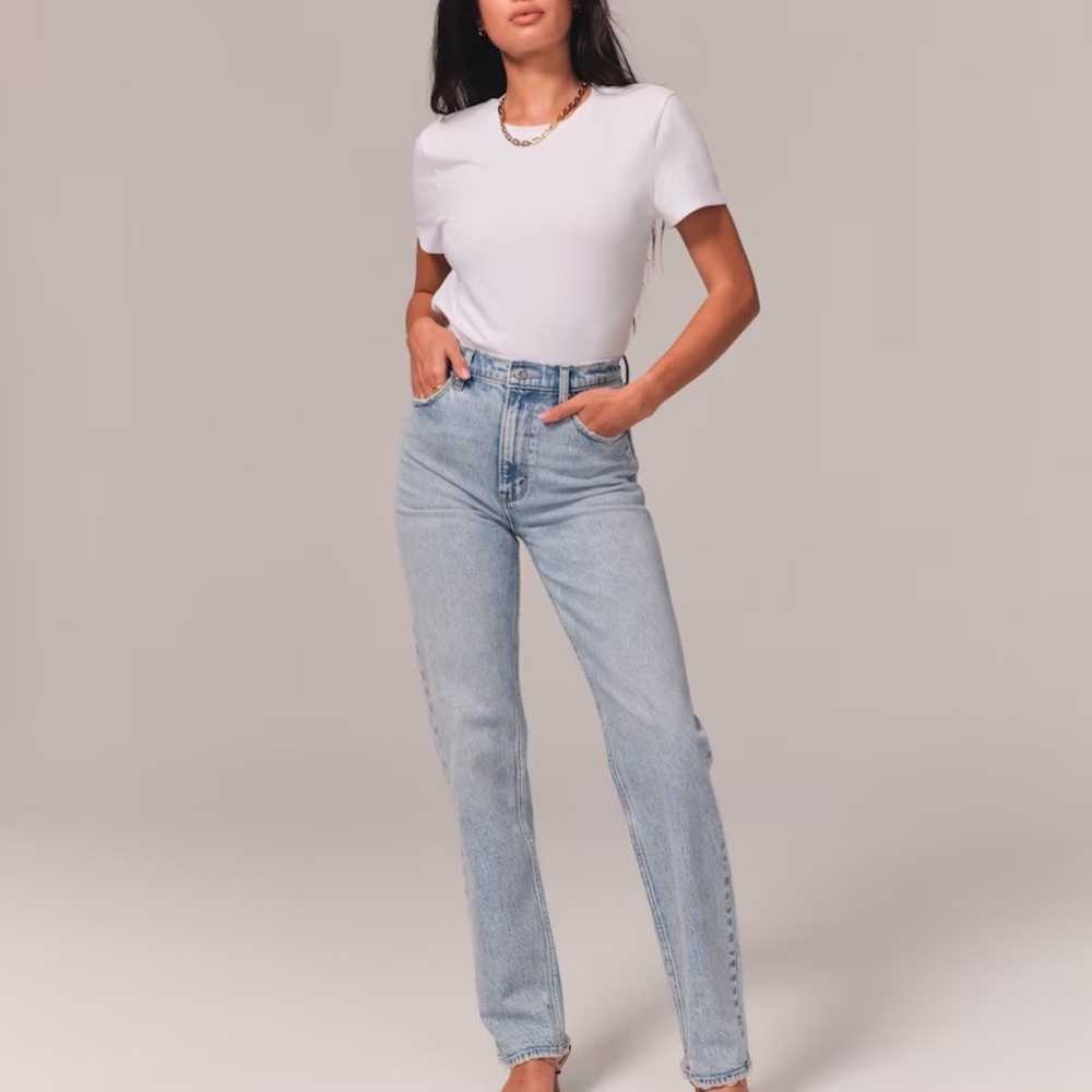 Abercrombie & Fitch Vintage Stretch Denim Ultra High Rise 90s Straight Jean